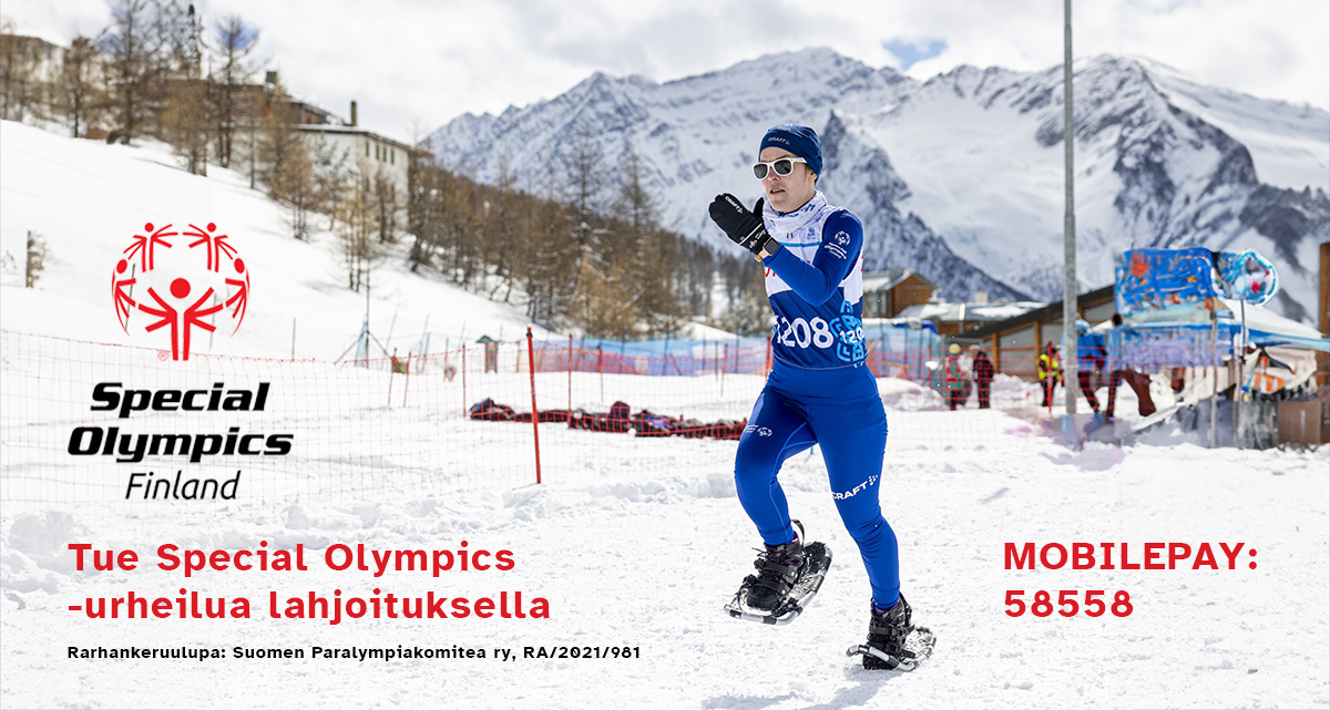 Sisujengin lumikenkäilijä juoksee Alpeilla. Special Olympics Finland -logo ja teksti: Tue Special Olympics -urheilua, MOBILEPAY 58558. Rahankeruulupa: Suomen Paralympiakomitea ry, RA/2021/981.